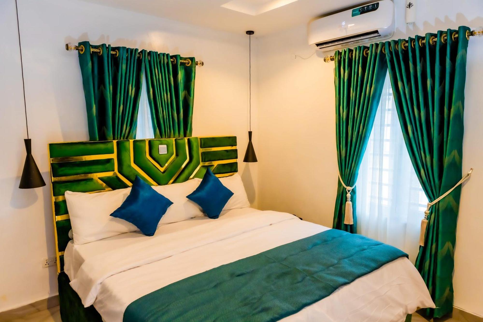 El Elyon Hotel And Suites Lagos Exteriör bild