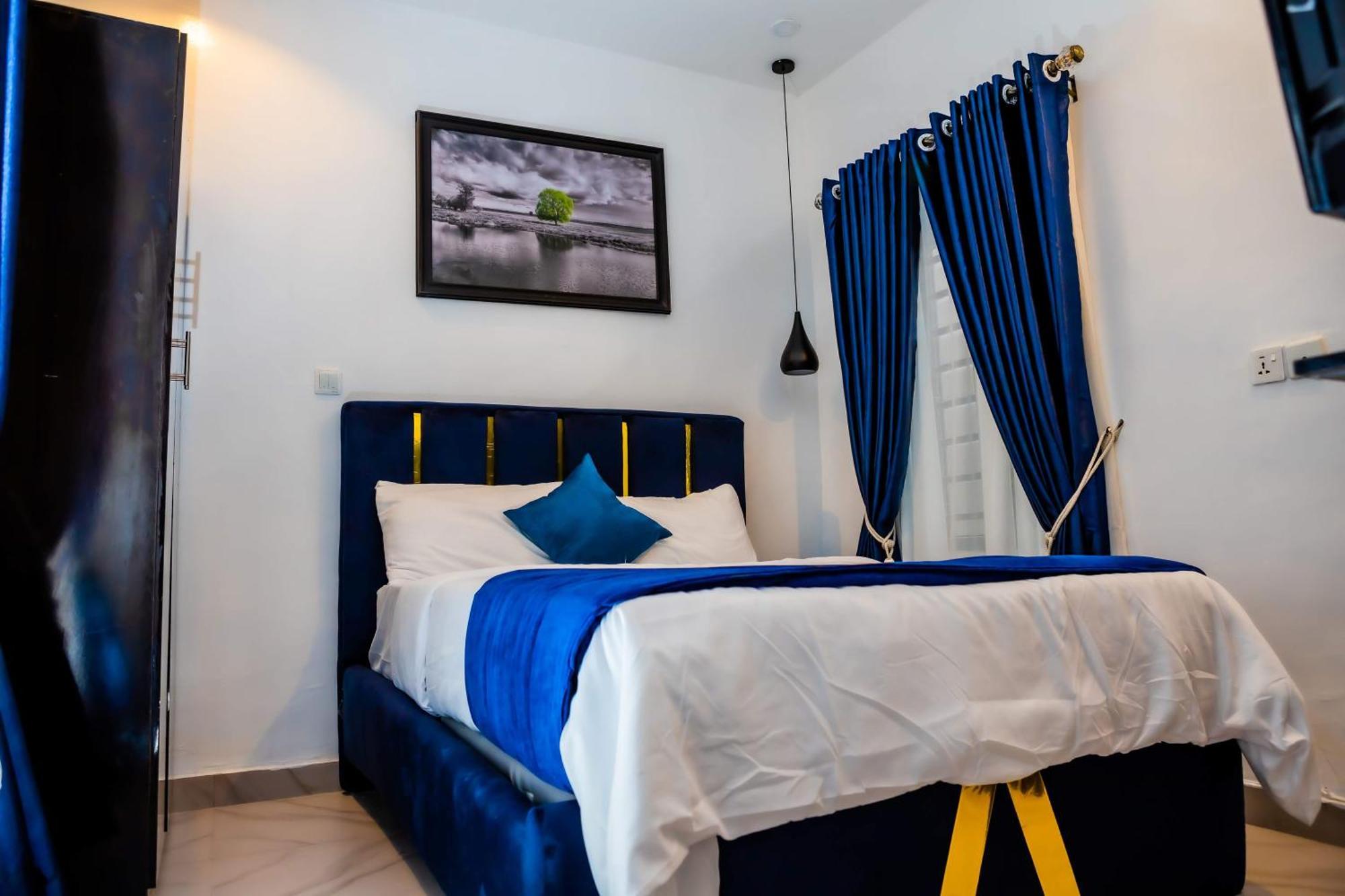 El Elyon Hotel And Suites Lagos Exteriör bild