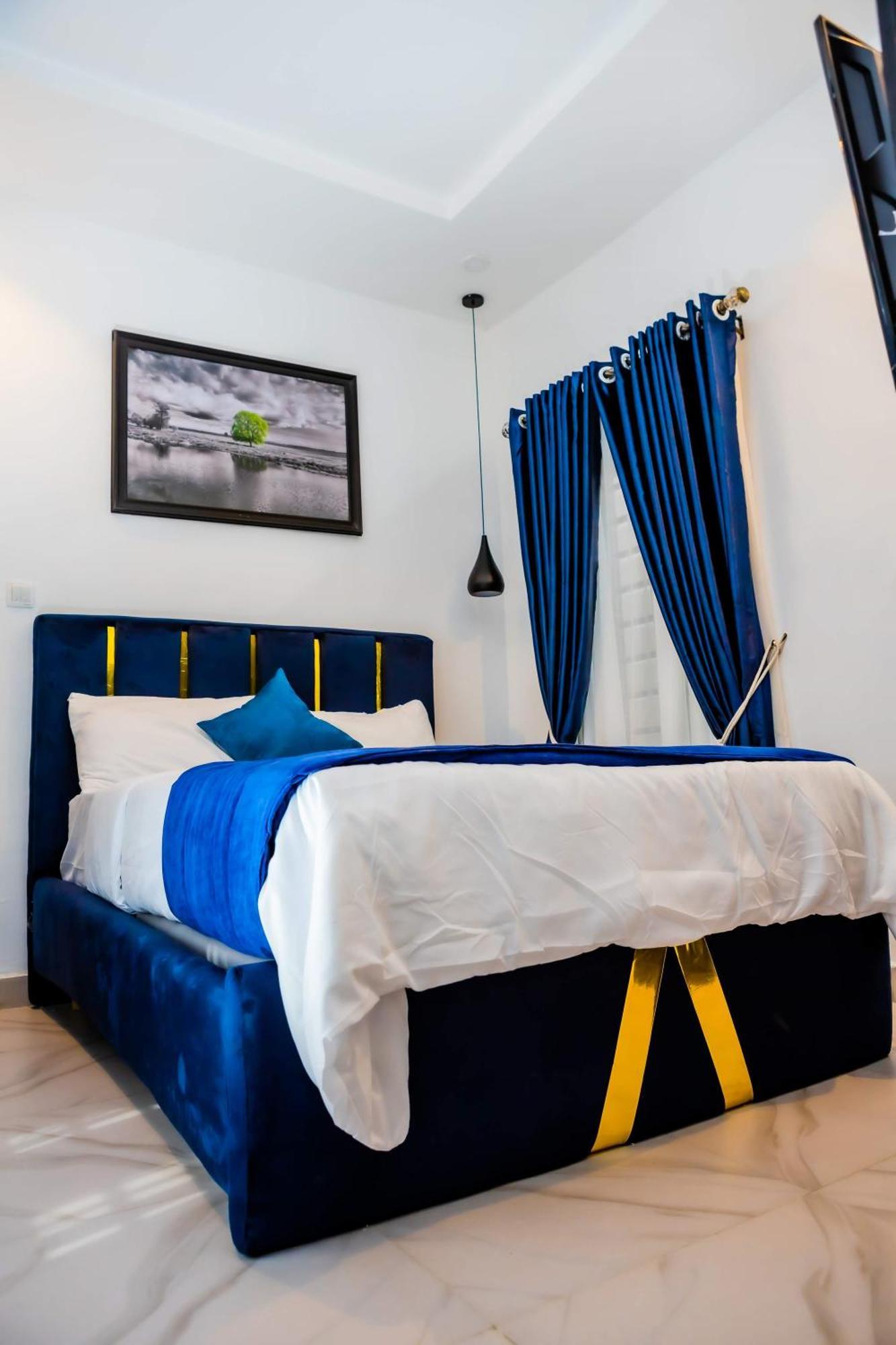 El Elyon Hotel And Suites Lagos Exteriör bild