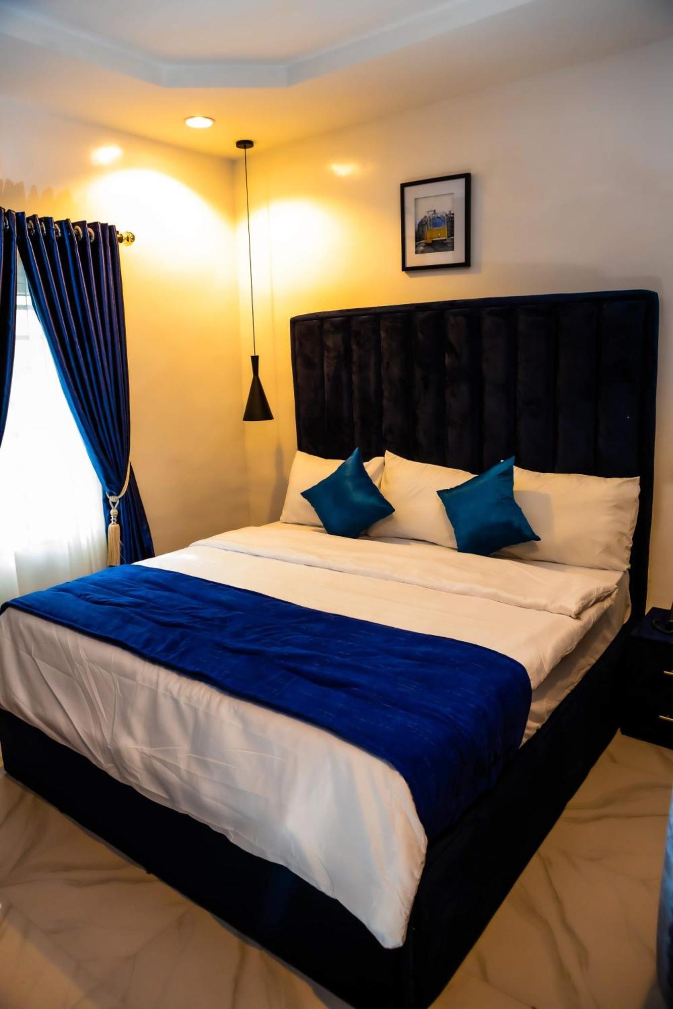 El Elyon Hotel And Suites Lagos Exteriör bild