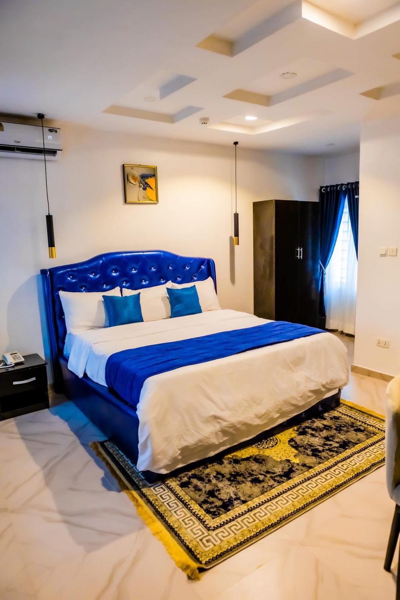 El Elyon Hotel And Suites Lagos Exteriör bild